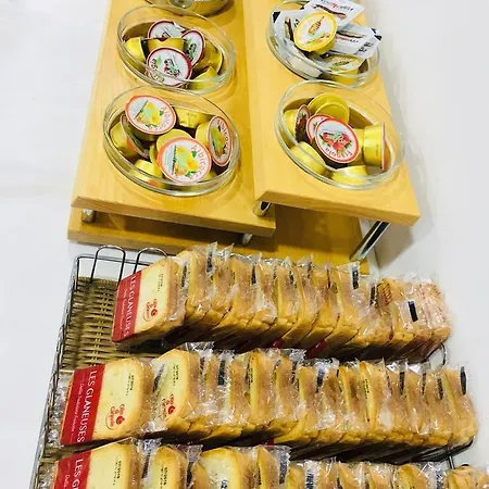 Nettuno מלון נאפולי