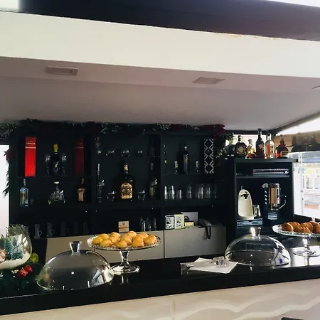 ネットゥーノ ホテル ナポリ